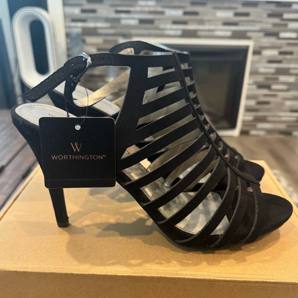 Worthington Loomer Heels